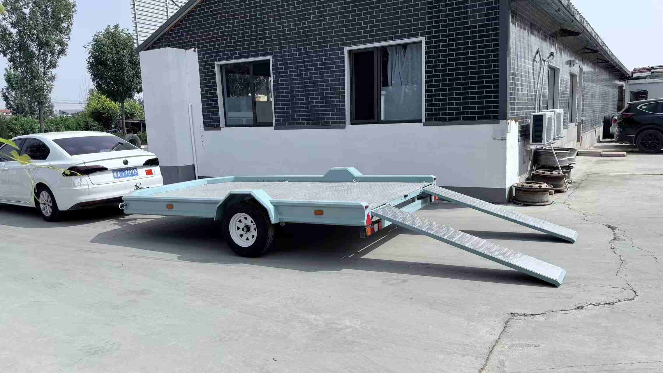 Trailer Flatbed Gandar Tunggal Model 200